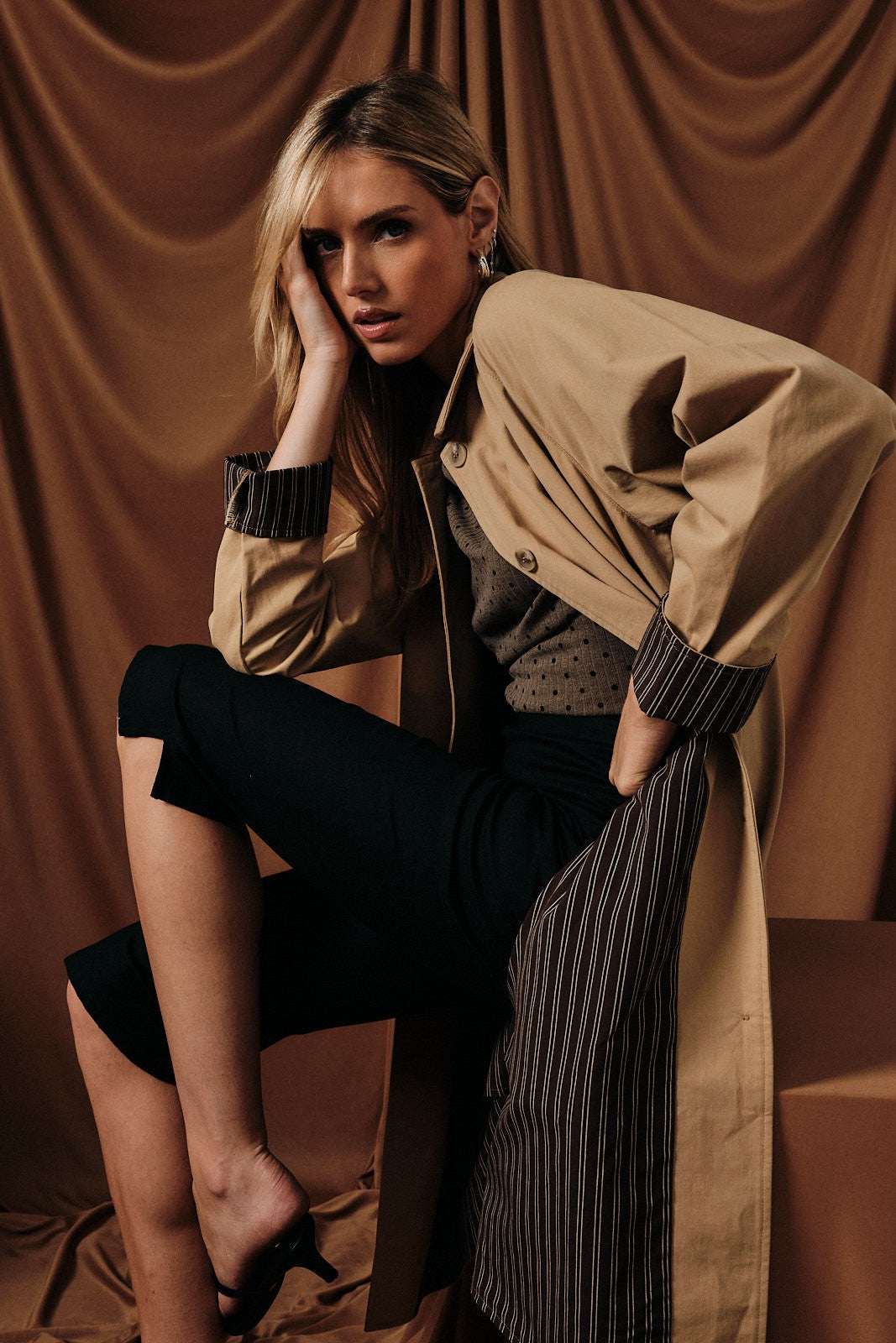 Button Down Light Weight Trench Coat With Stripe