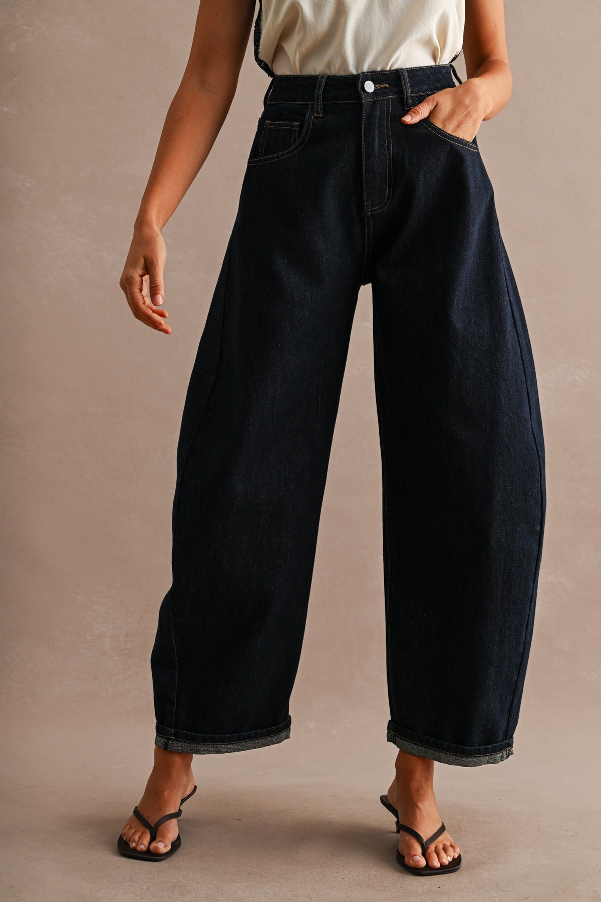 High-Waisted Contrast Stitch Barrel Jeans