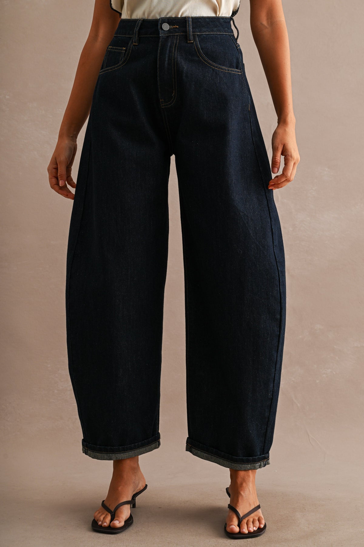 High-Waisted Contrast Stitch Barrel Jeans